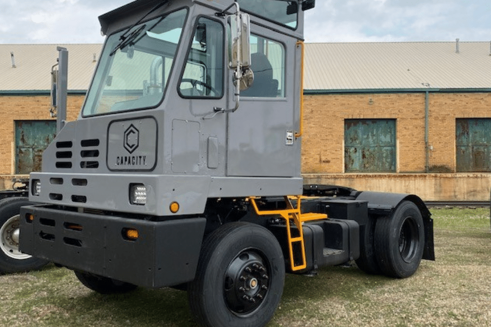 Yard truck rebuild in New Boston, TX by Renew Truck. Rebuilt spotter truck with clean engine and cab, restored to OEM standards for nationwide delivery.